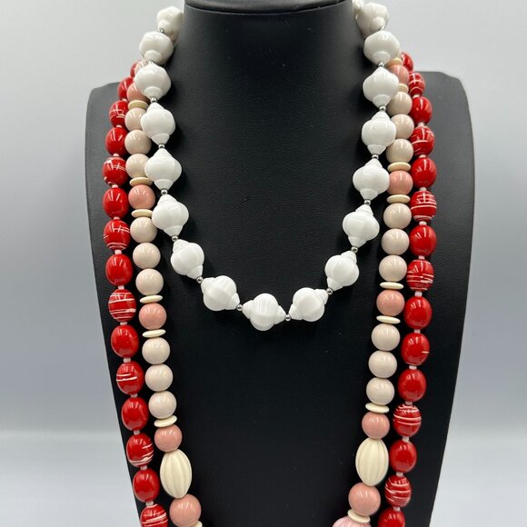 Vintage Lucite Bead Necklaces Lot Red White Marbled Lucite Chunky Layered Bold - Picture 3 of 12